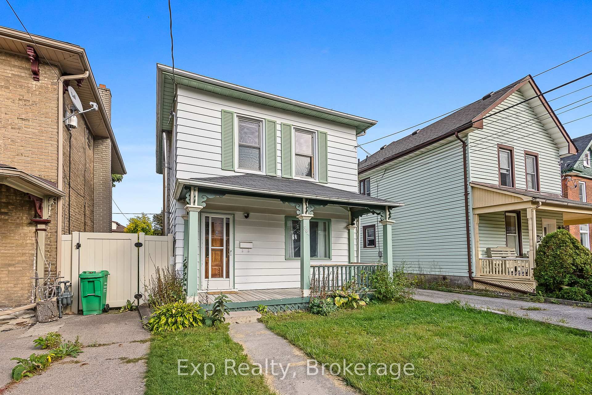 584 Maiden Lane, Peterborough — photo 3 of 5