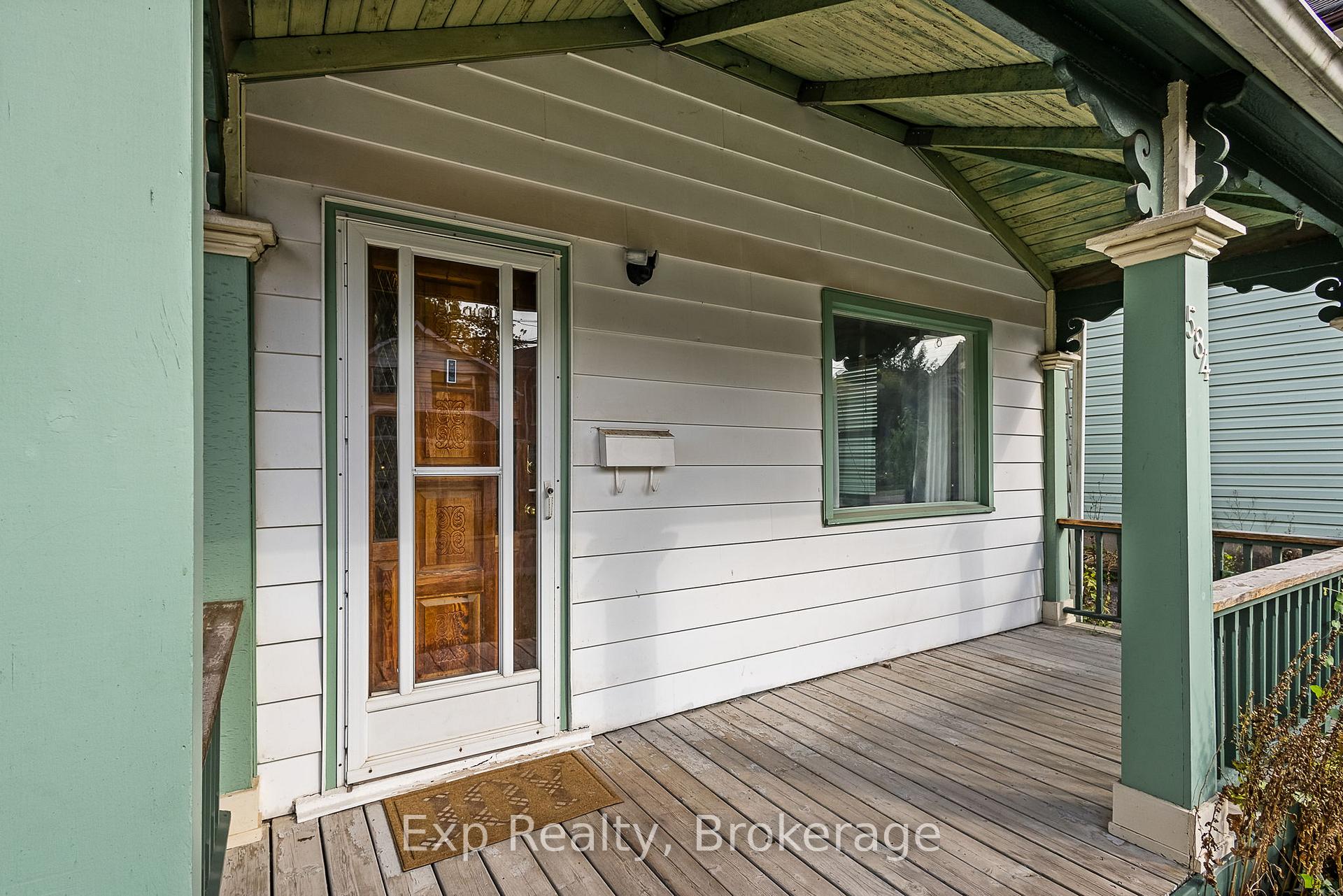 584 Maiden Lane, Peterborough — photo 4 of 5