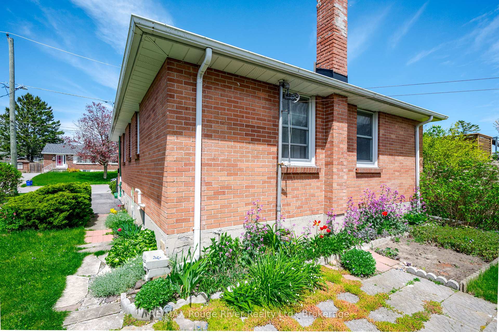525 Barbara Street, Cobourg — photo 3 of 5