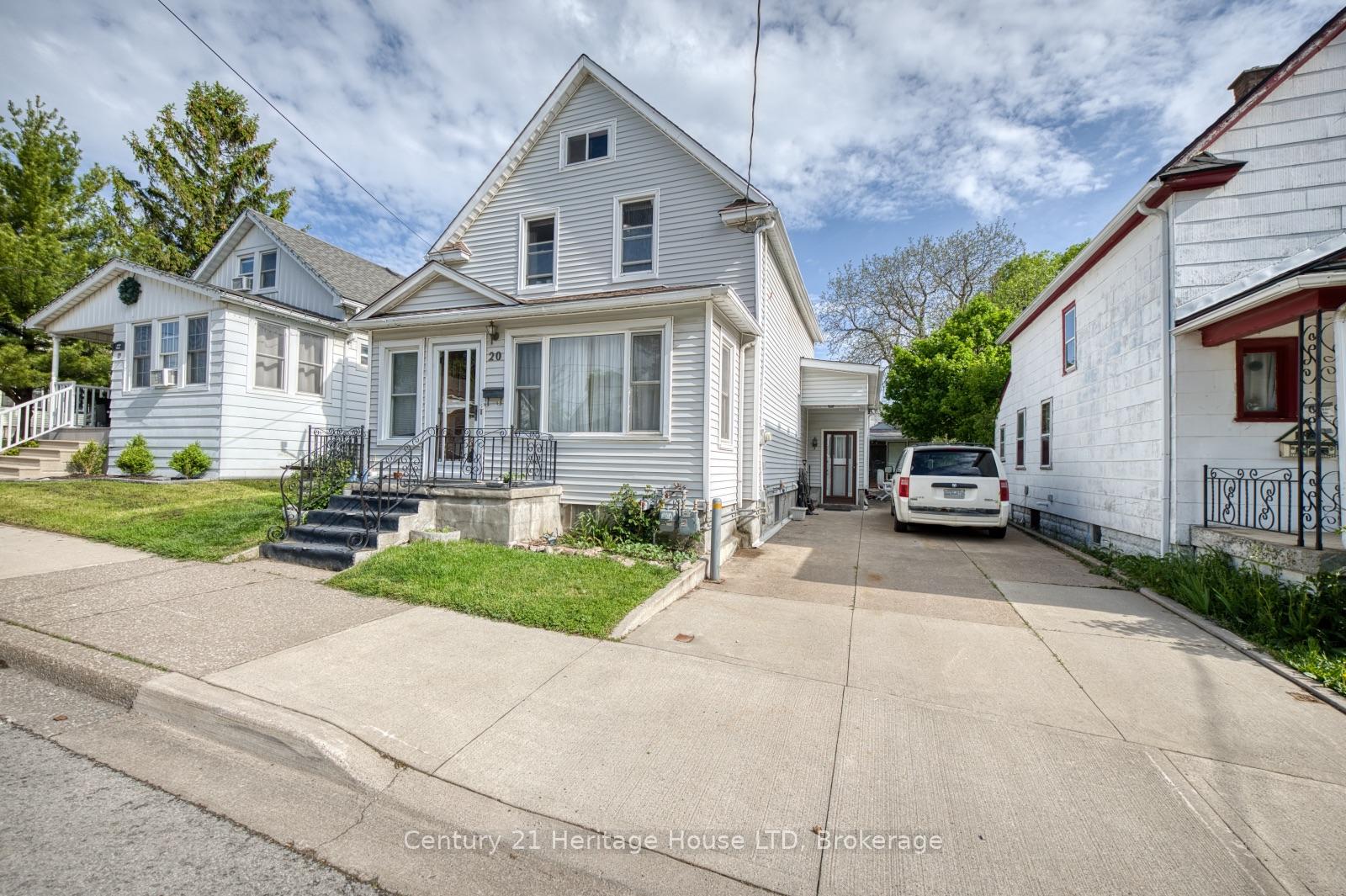 20 Dufferin Street, Fort Erie — photo 2 of 5