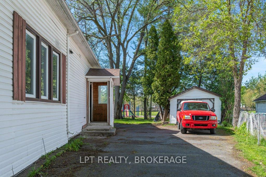 4069 Bath Road, Kingston — photo 4 of 5