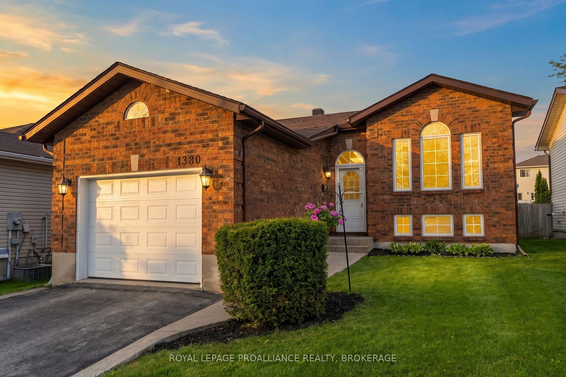 1380 Fisher Crescent, Kingston, ON K7M 8T2 — Kingston, Ontario