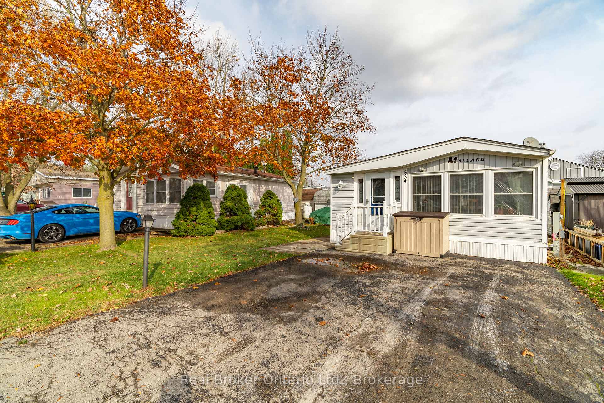 524 POPLAR Place, Centre Wellington — photo 3 of 5