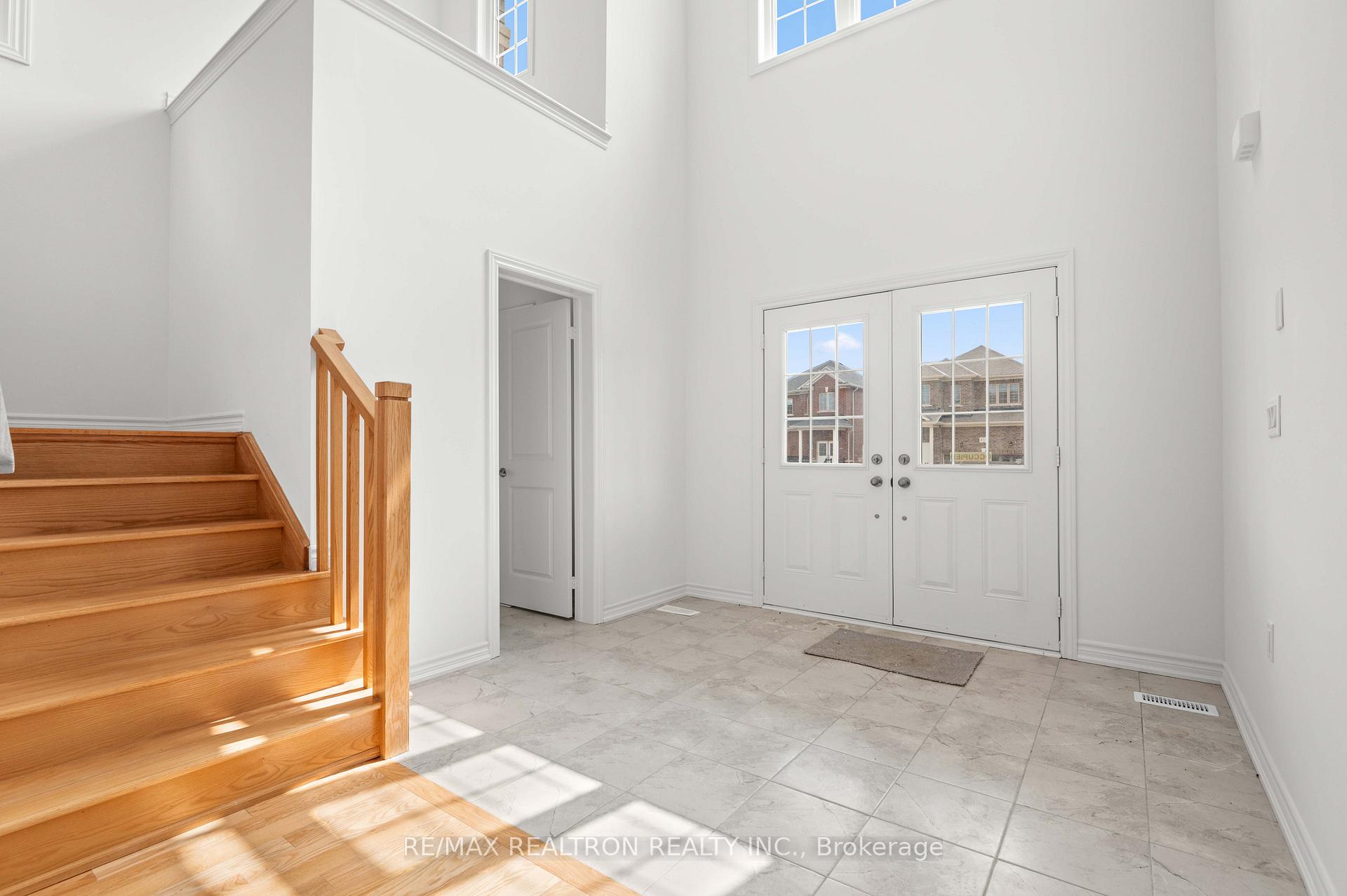 434 VanDusen Avenue, Southgate — photo 2 of 5