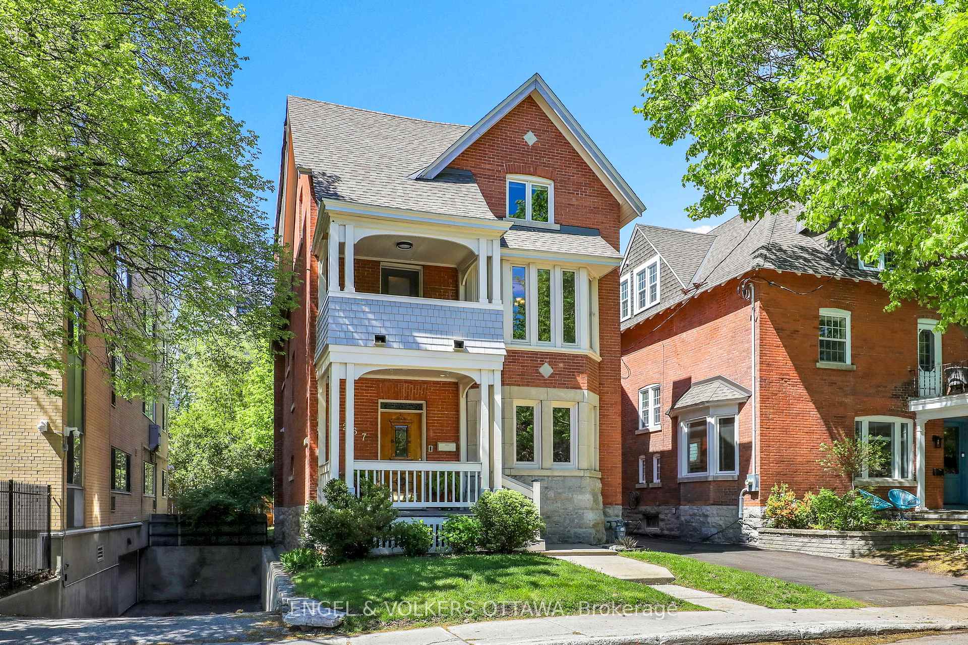 267 Stewart Street N, Lower Town - Sandy Hill — photo 2 of 5