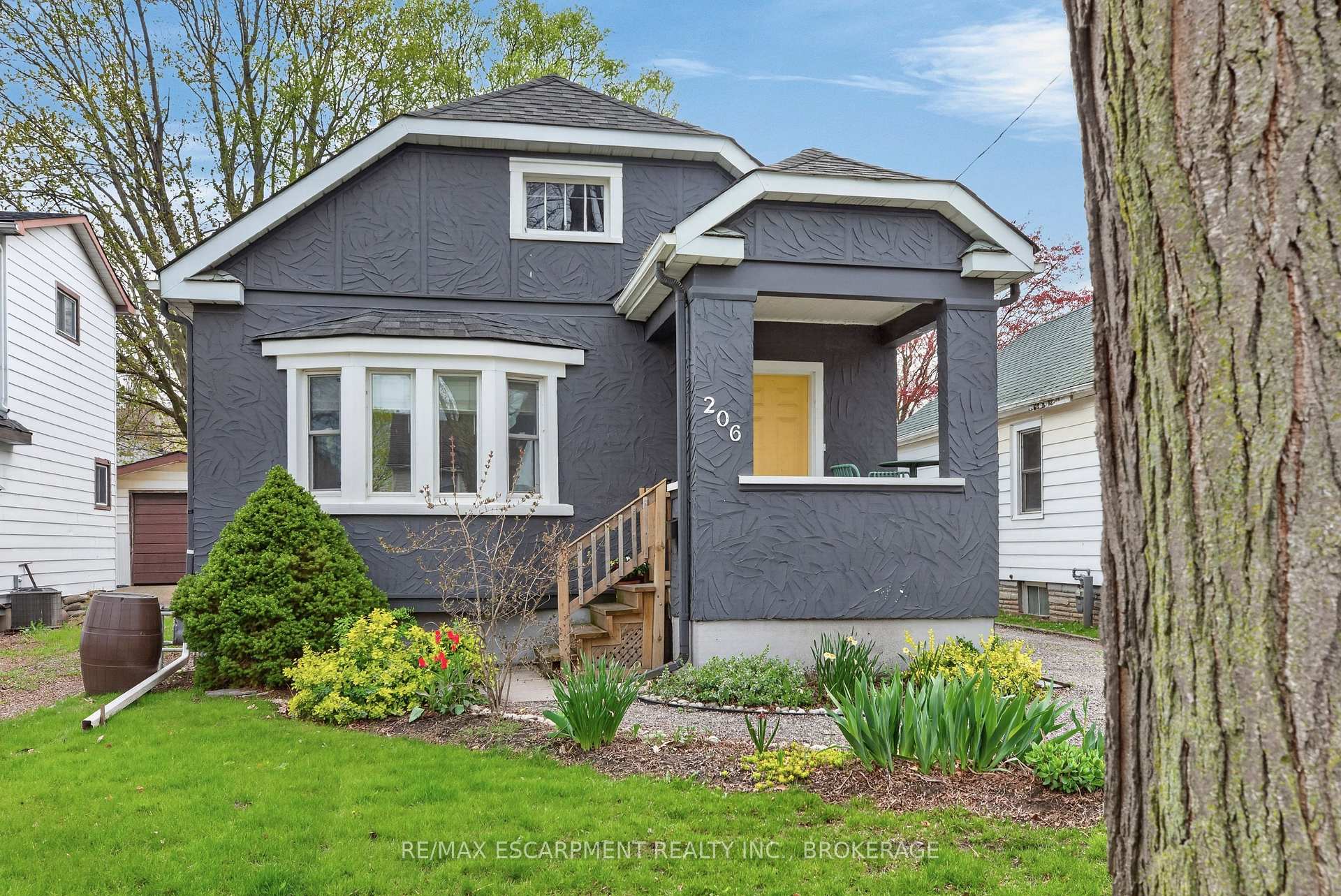 206 York Street, St. Catharines, ON L2R 6G4 — St. Catharines, Ontario