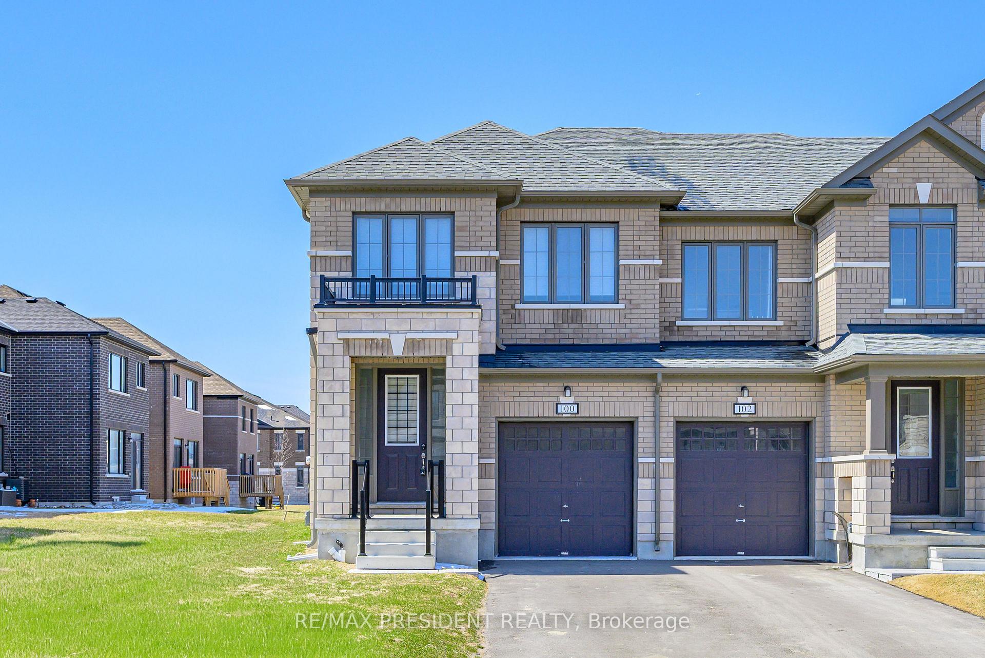 100 Corley Street W, Kawartha Lakes — photo 2 of 5