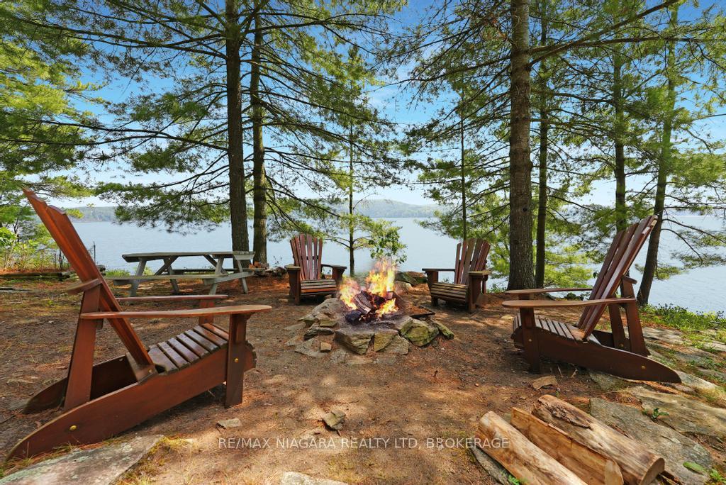 1009 Mercedes Drive N, Minden Hills — photo 3 of 5