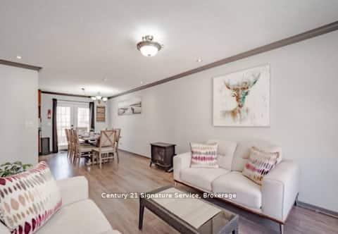879 Stephenson Road E, Huntsville — photo 2 of 5