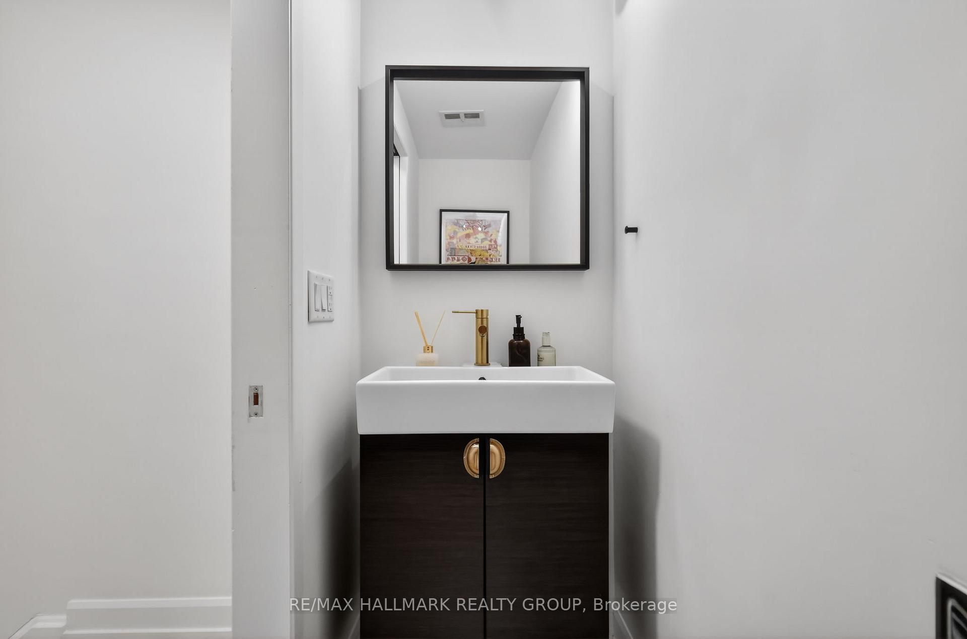 251 Bruyere Street 12, Lower Town - Sandy Hill — photo 5 of 5