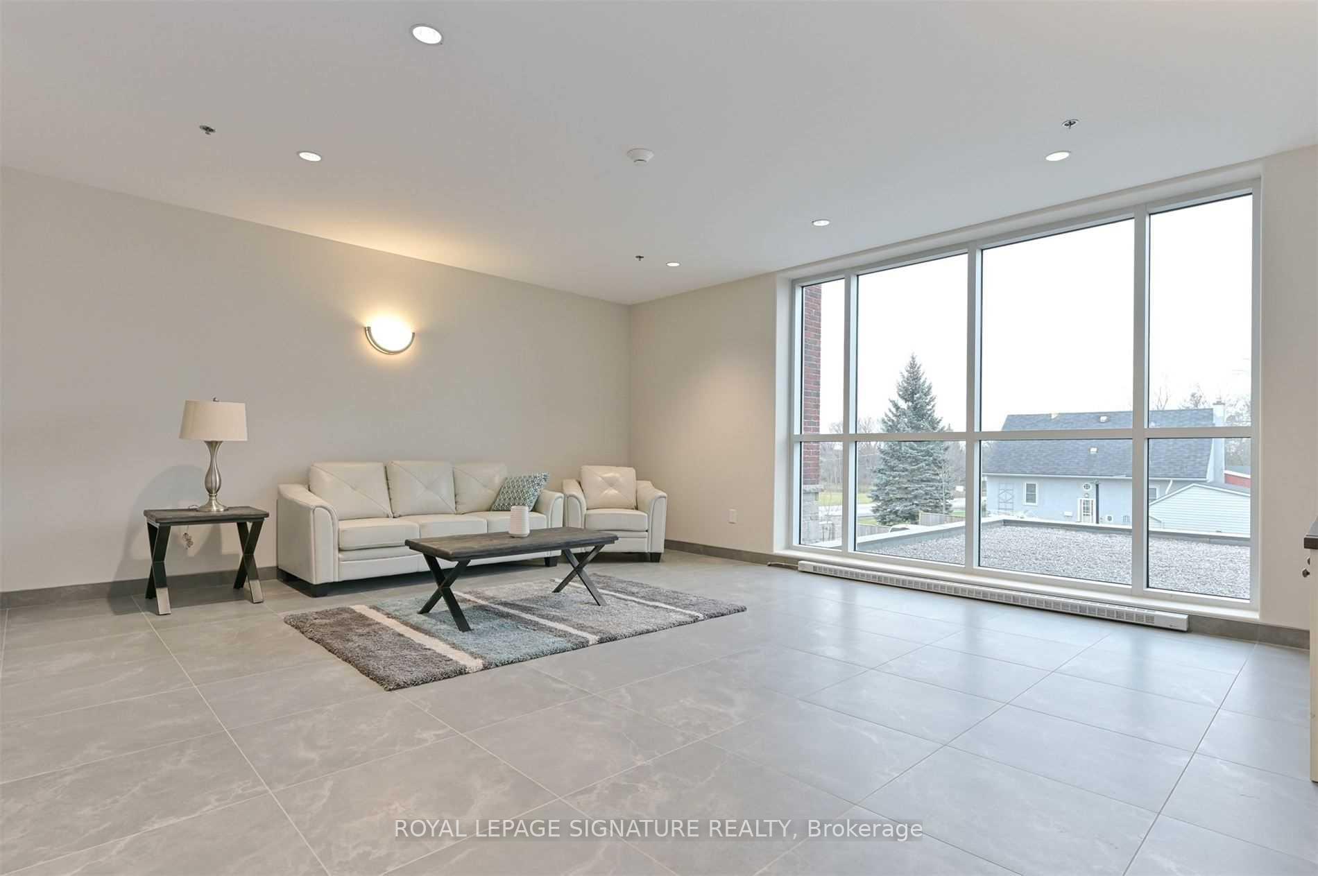 529 South Pelham Road 208, Welland — photo 2 of 5