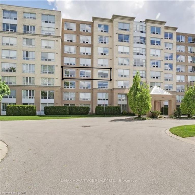 1510 Richmond Street 405, London North — photo 3 of 5
