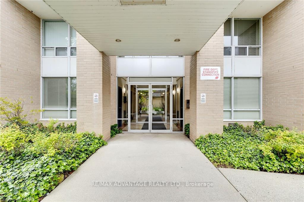 1510 Richmond Street 405, London North — photo 4 of 5