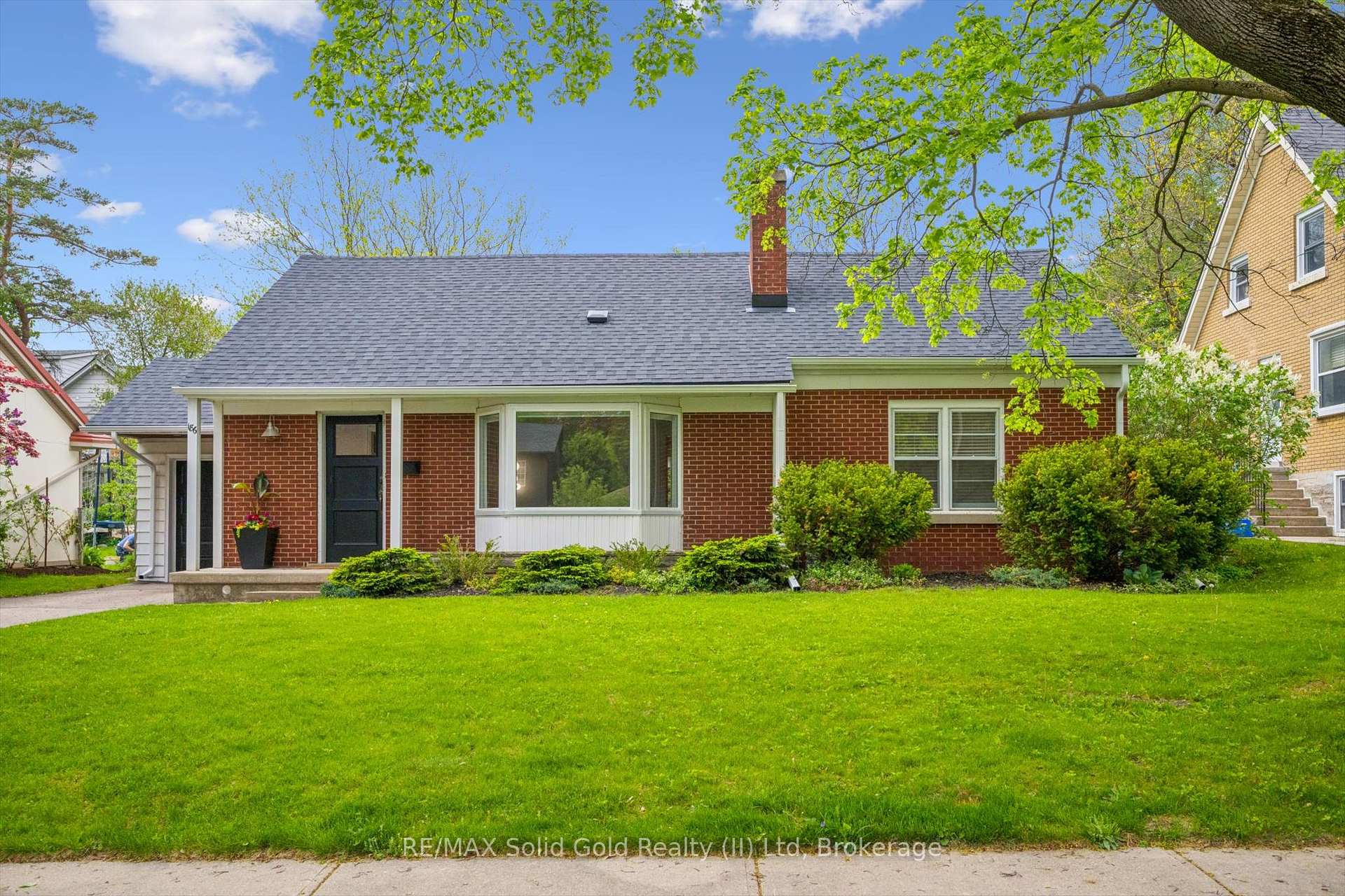 186 Forsyth Drive, Waterloo, ON N2L 1A2 — Waterloo, Ontario