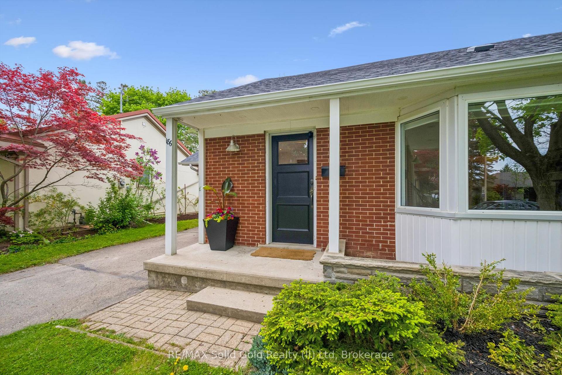 186 Forsyth Drive, Waterloo — photo 3 of 5