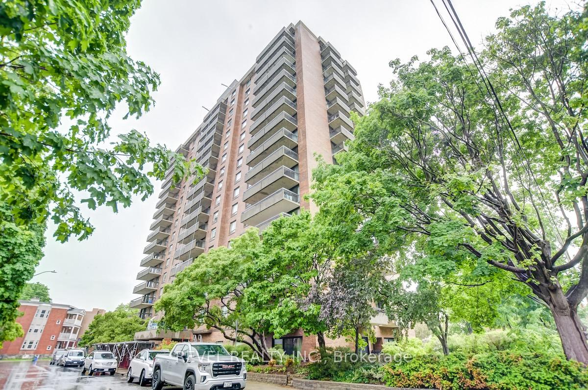 20 THE DRIVEWAY Drive 1403, Ottawa Centre, ON K2P 1C8 — Ottawa Centre, Ontario