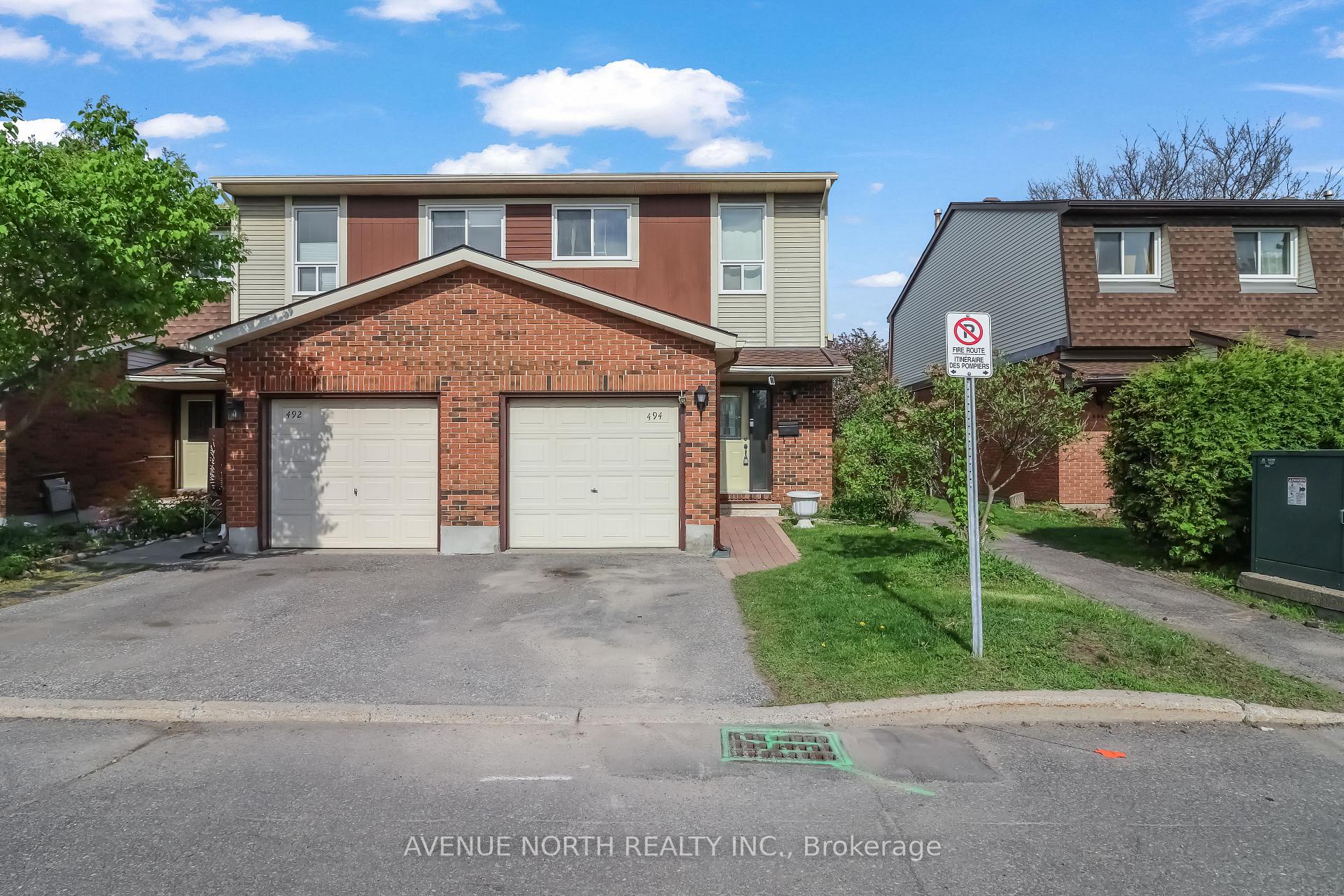 494 SANDHAMN Private, Hunt Club - South Keys and Area, ON K1T 2Z6 — Hunt Club - South Keys and Area, Ontario