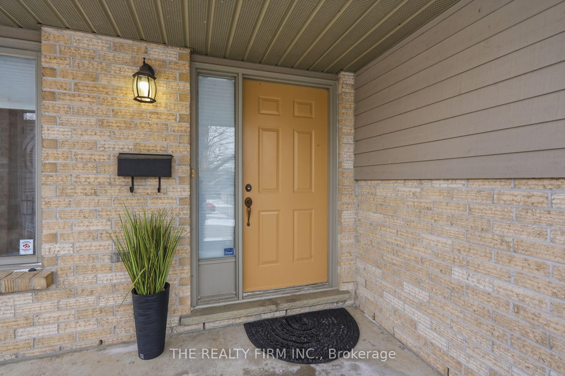 1500 Richmond Street 56, London North — photo 2 of 5
