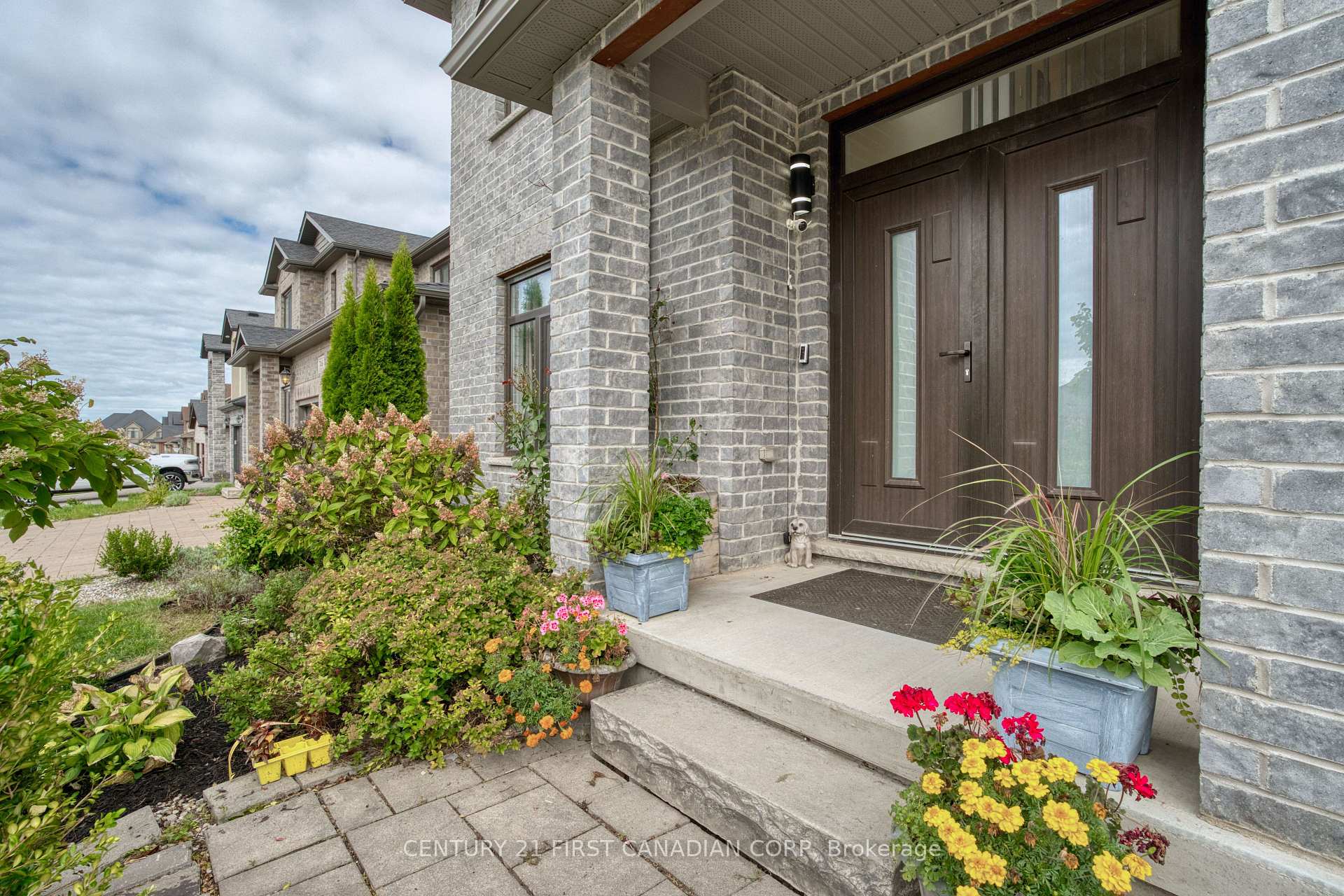 754 Jackpine Way, London North — photo 4 of 5