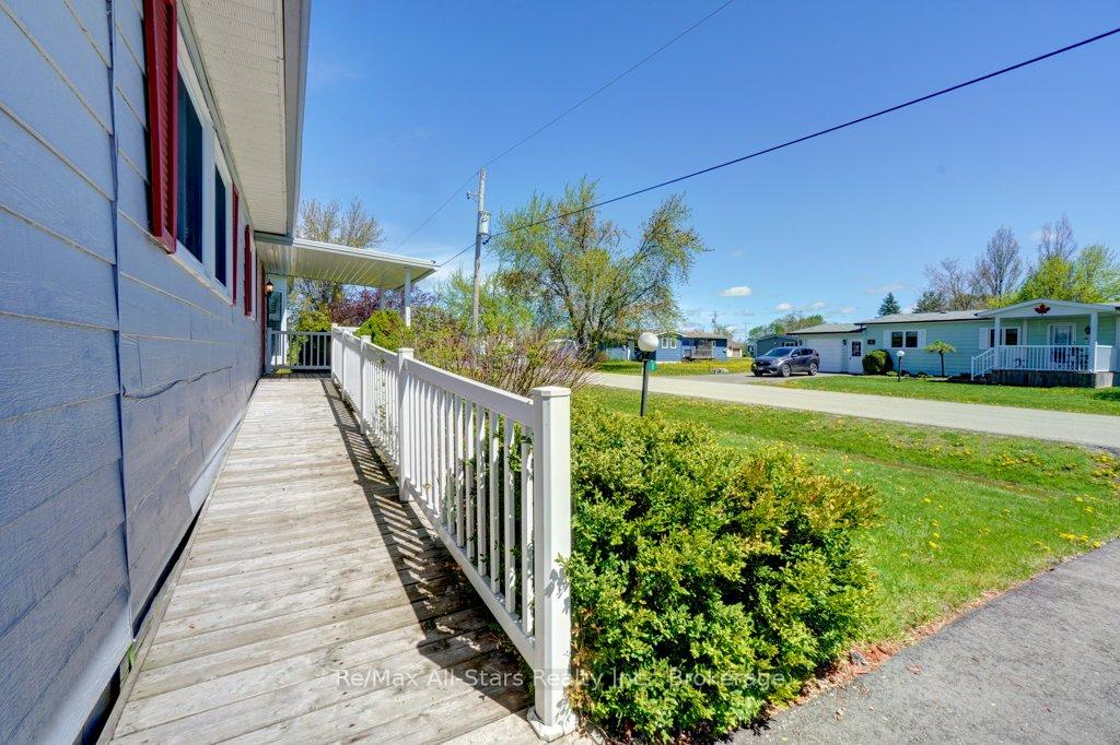 6 Vista Drive, Kawartha Lakes — photo 3 of 5
