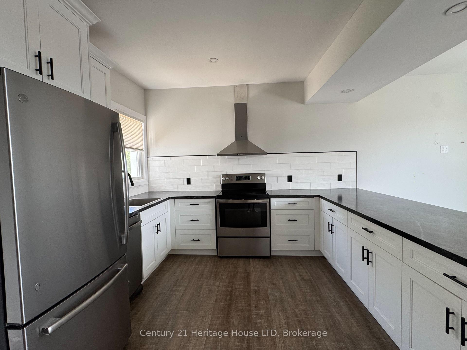 40 Jarvis Street 2, Fort Erie — photo 5 of 5