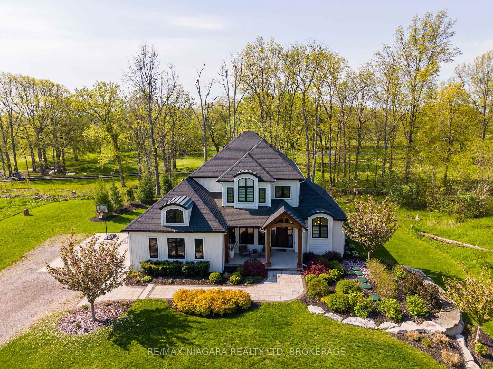 1595 Bertie Street S, Fort Erie, ON L2A 5M4 — Fort Erie, Ontario
