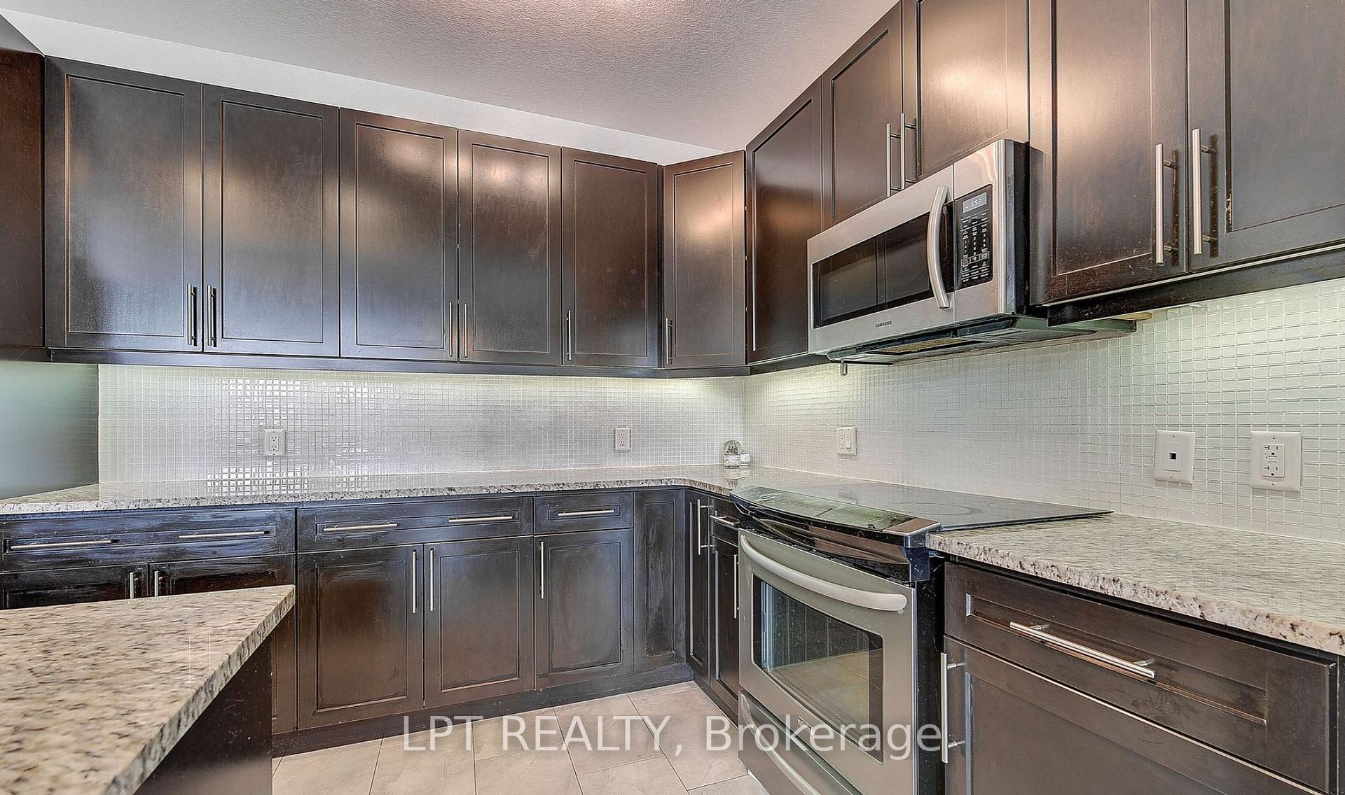 795 Freeport Street, London North — photo 4 of 5