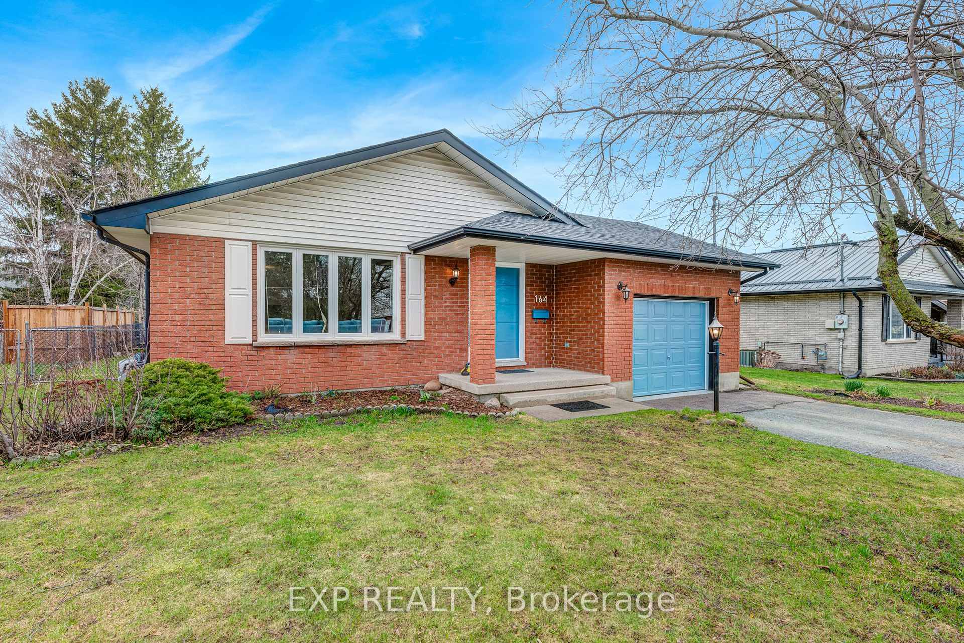 164 Colborne Street W, Kawartha Lakes, ON K9V 5Z8 — Kawartha Lakes, Ontario