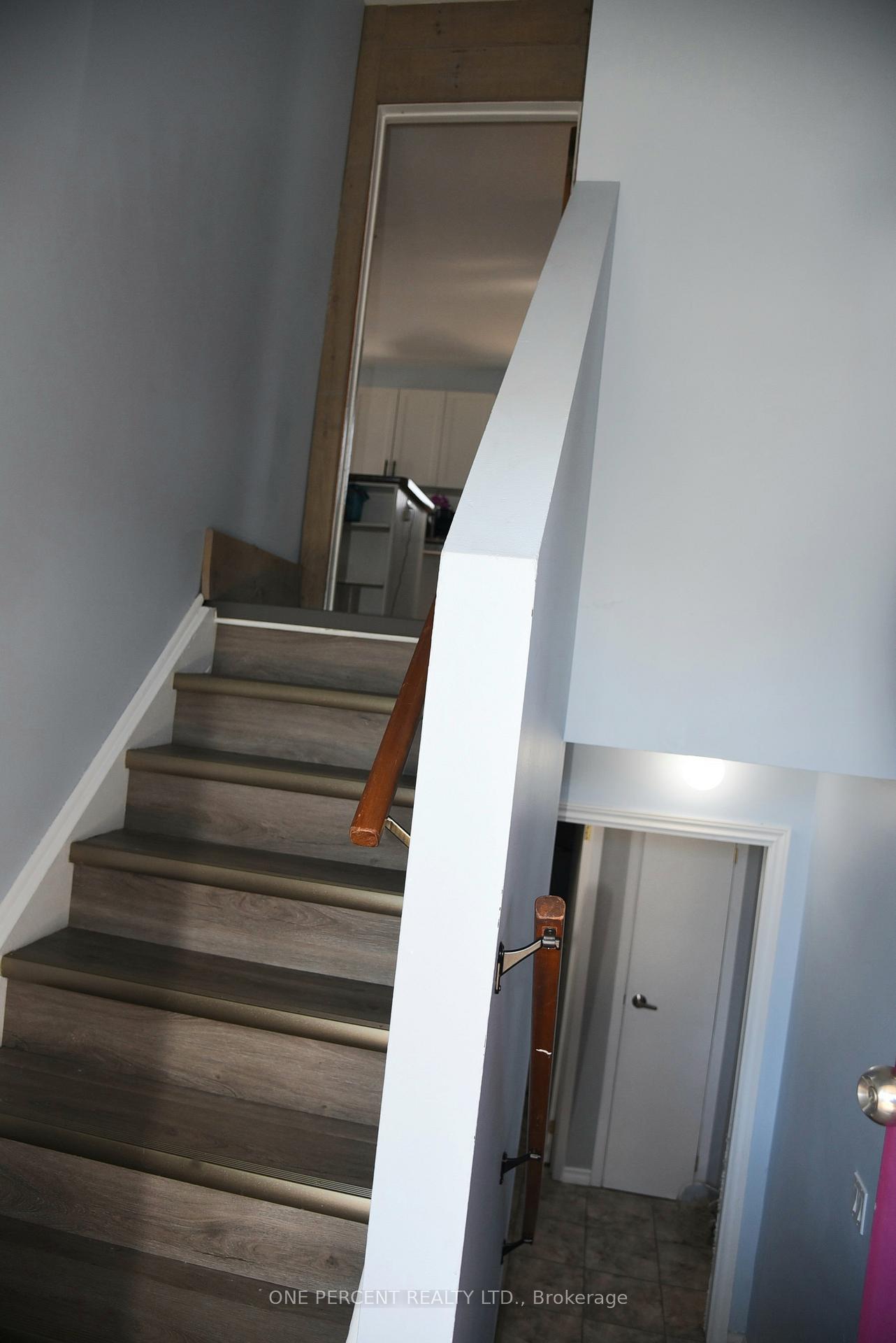31 Prince Street, Minden Hills — photo 3 of 5