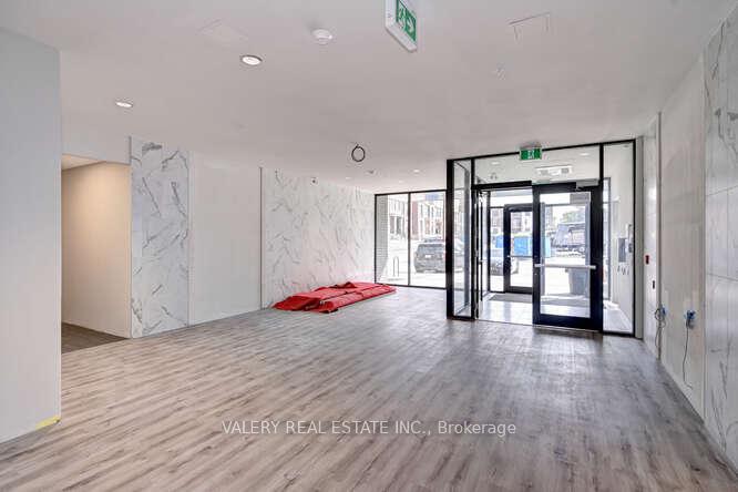 103 Roger Street 102, Waterloo — photo 4 of 5