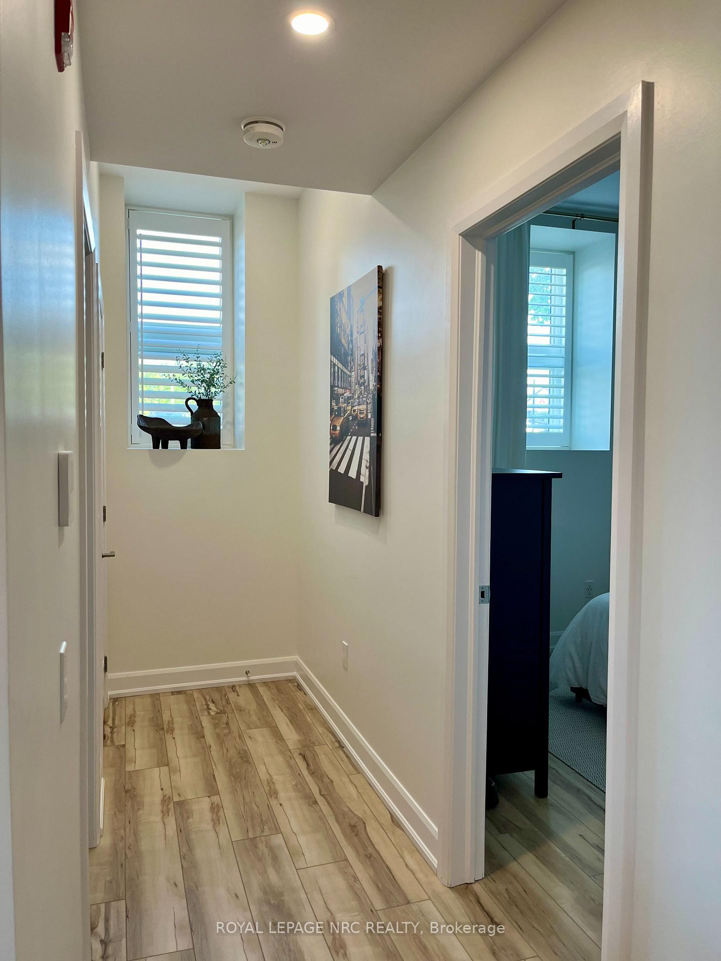 405 Merritt Street 7, St. Catharines — photo 3 of 5