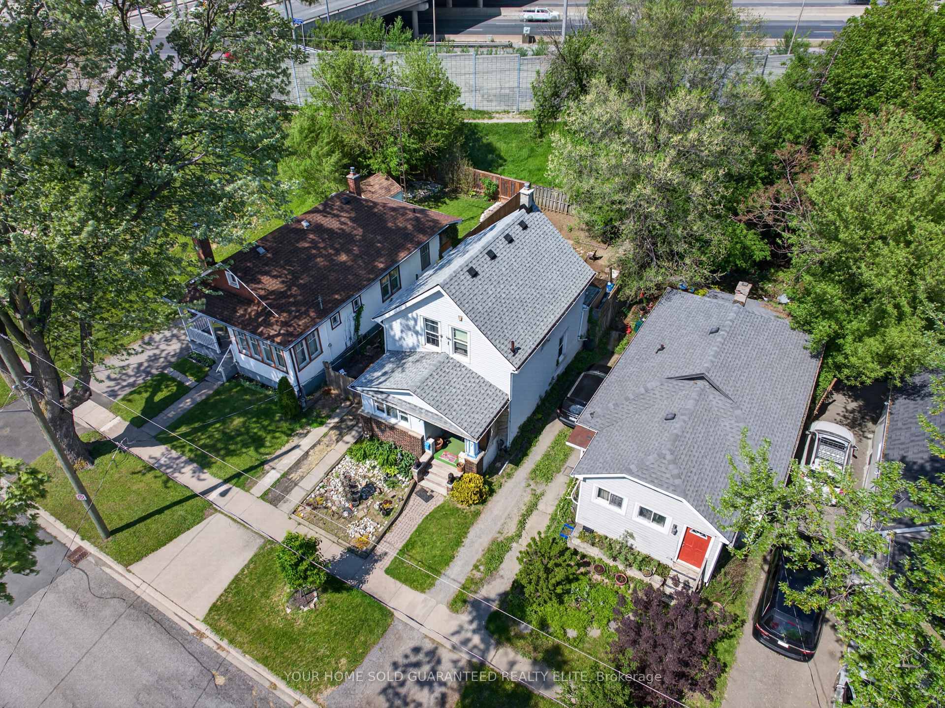 7 Trapnell Street, St. Catharines — photo 5 of 5