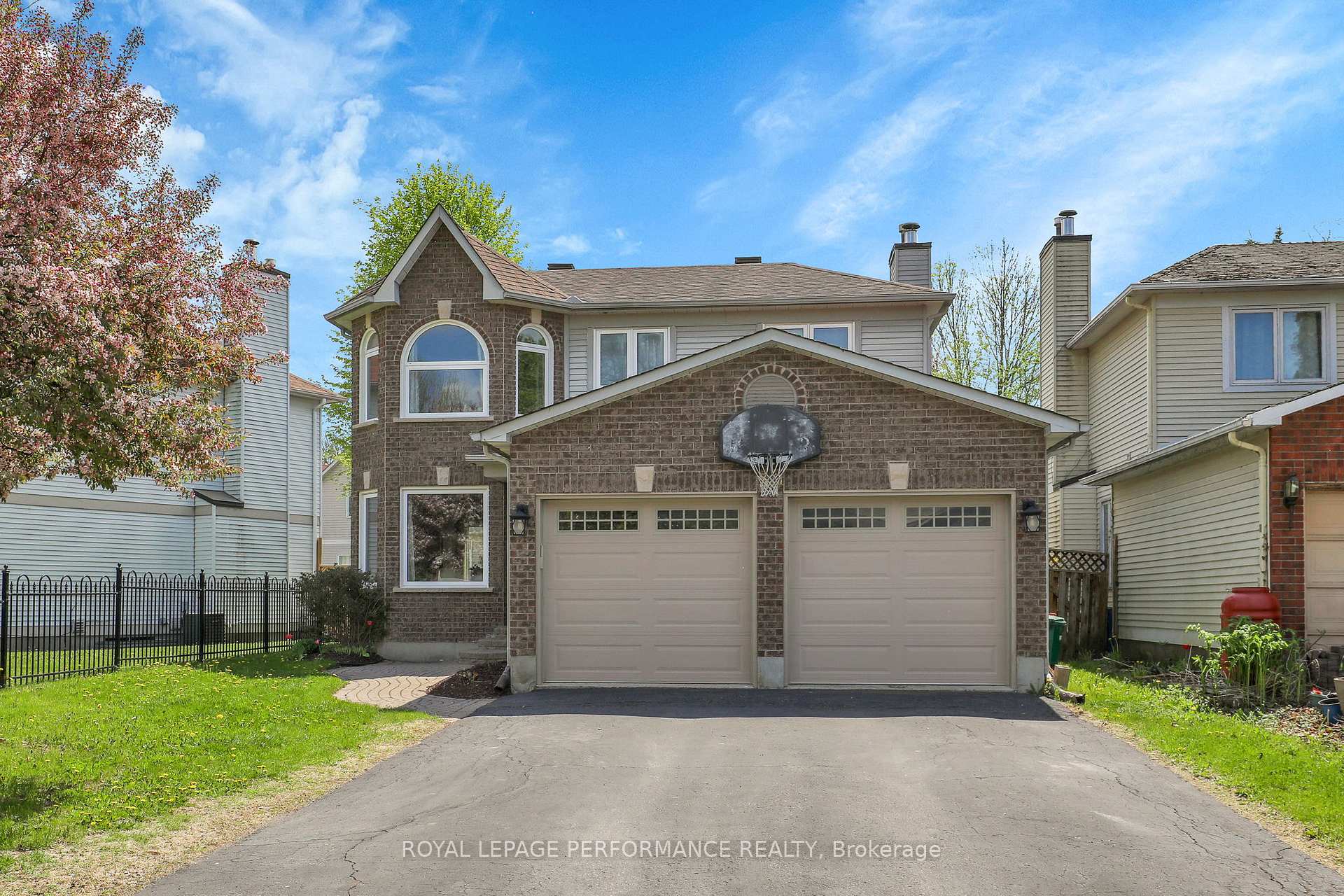 50 Picasso Drive, Hunt Club - South Keys and Area, ON K1G 5S6 — Hunt Club - South Keys and Area, Ontario