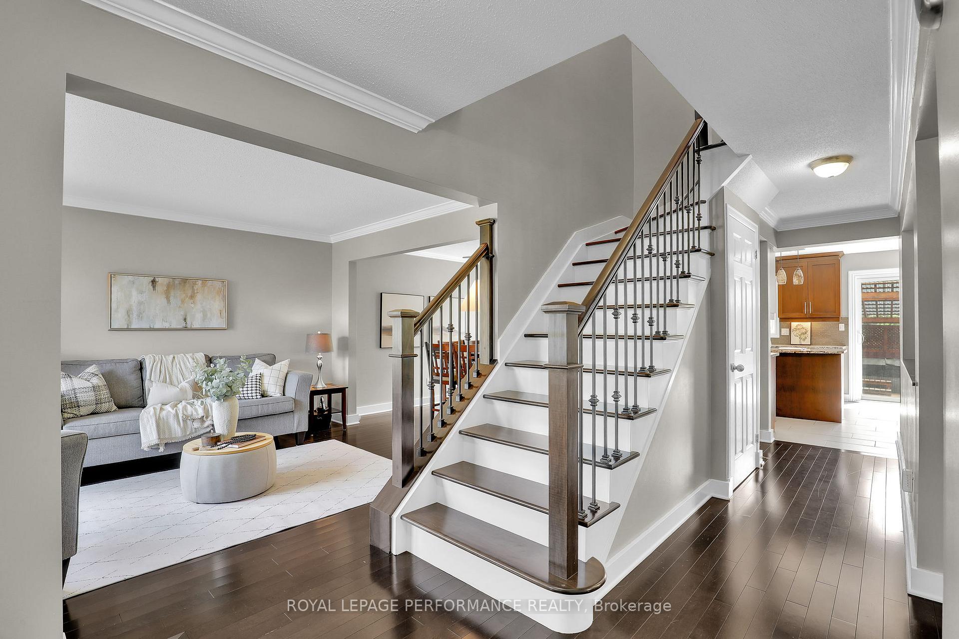 50 Picasso Drive, Hunt Club - South Keys and Area — photo 4 of 5