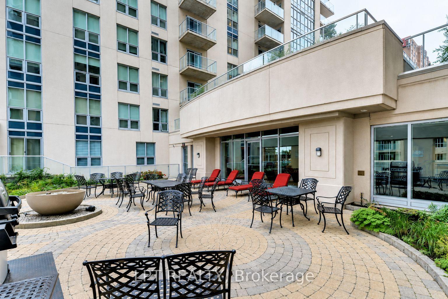 242 Rideau Street 2503, Lower Town - Sandy Hill — photo 3 of 5