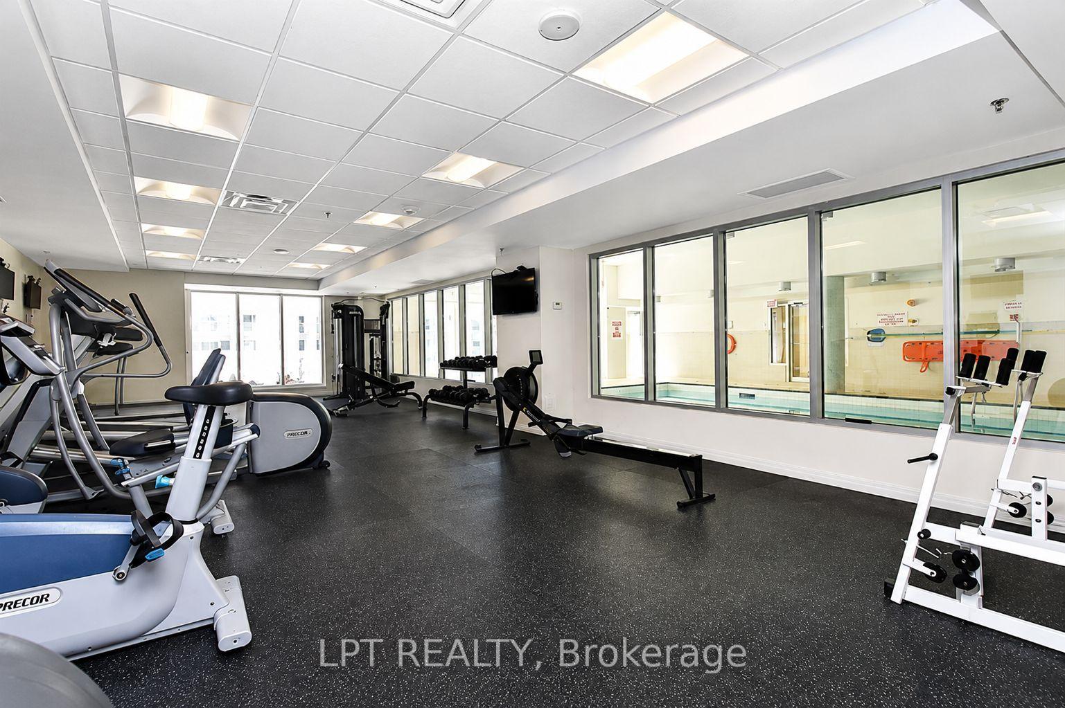 242 Rideau Street 2503, Lower Town - Sandy Hill — photo 4 of 5