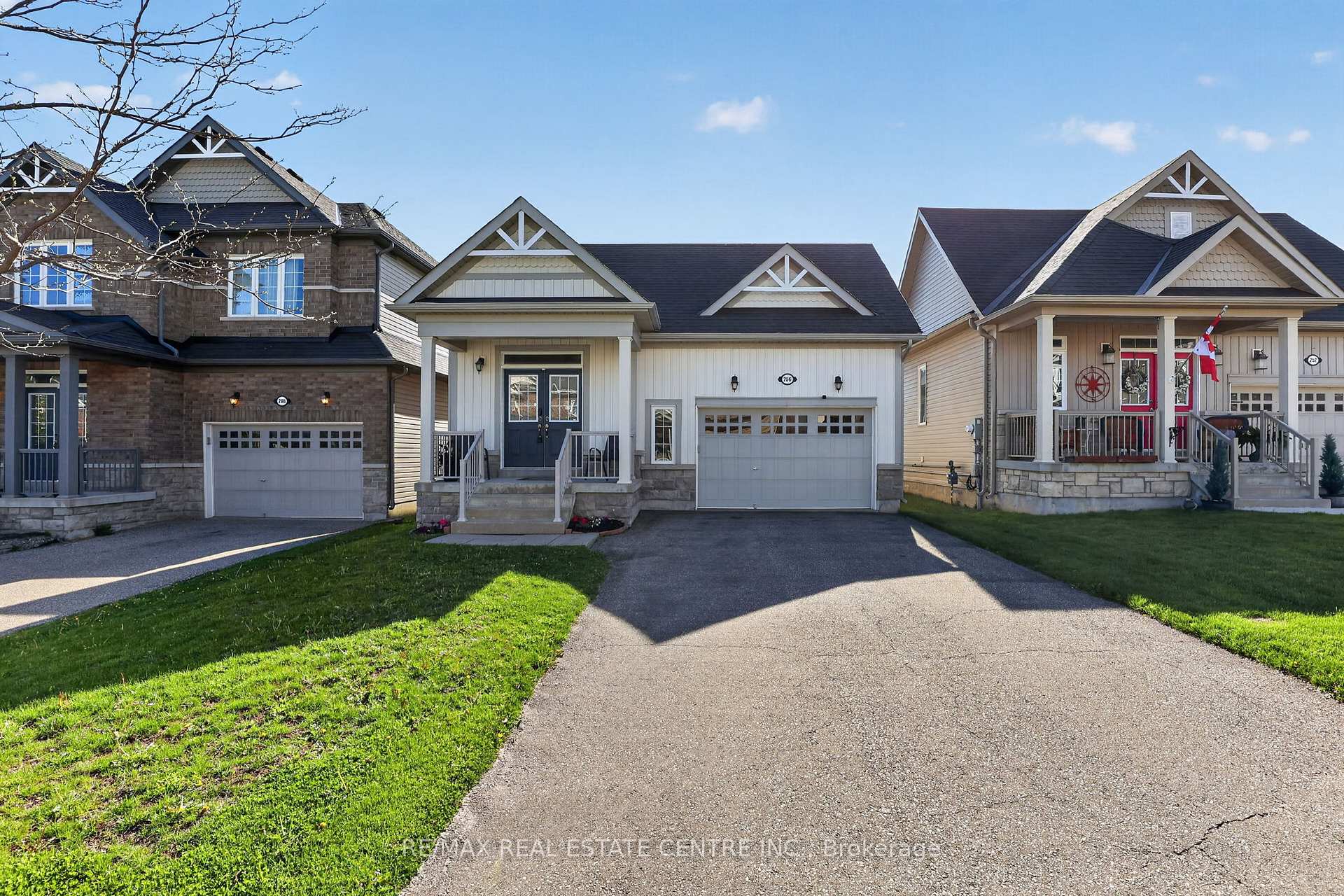 256 Johnson Drive, Shelburne, ON L9V 3V7 — Shelburne, Ontario