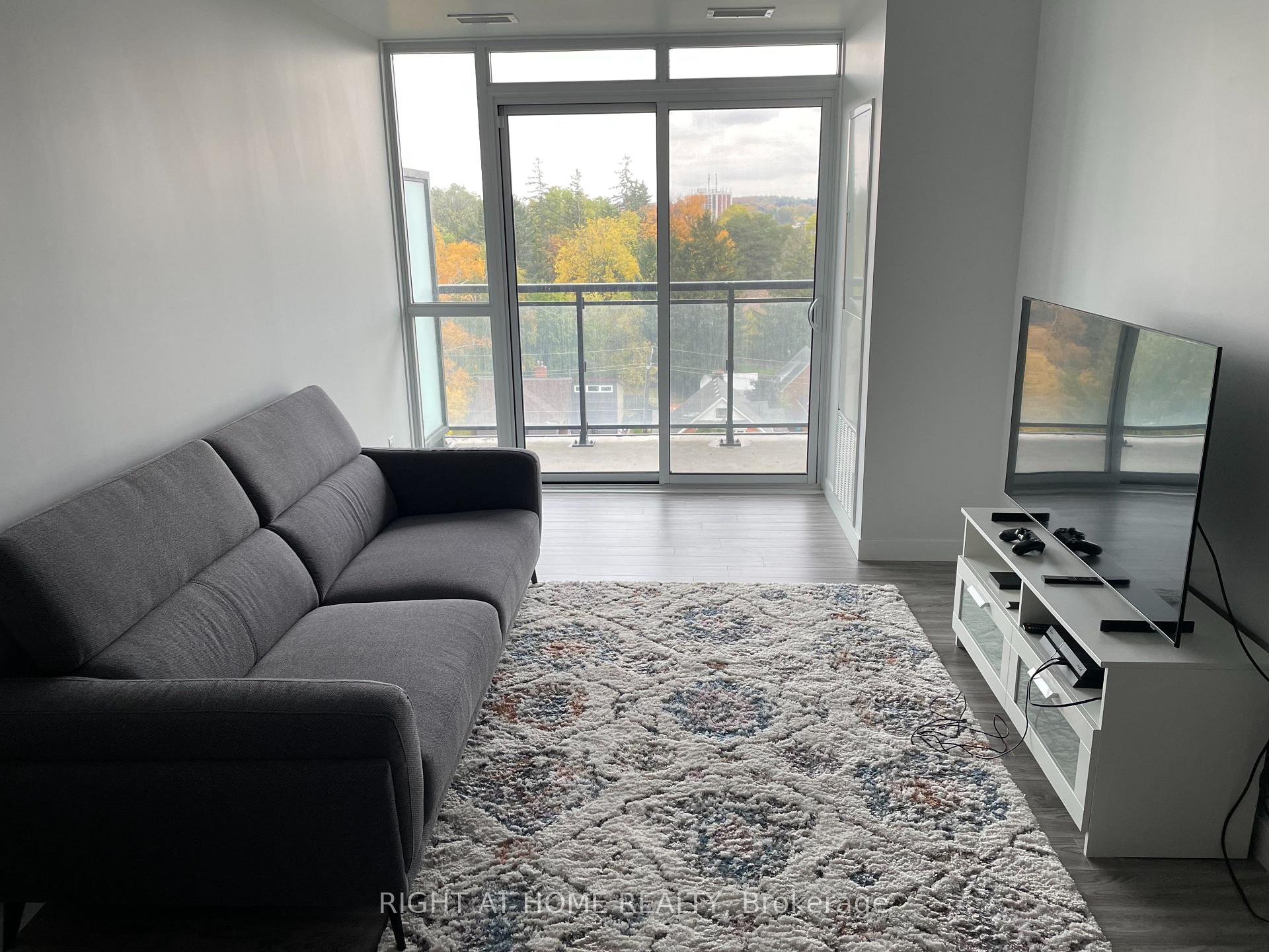 128 King Street N 711, Waterloo — photo 4 of 5
