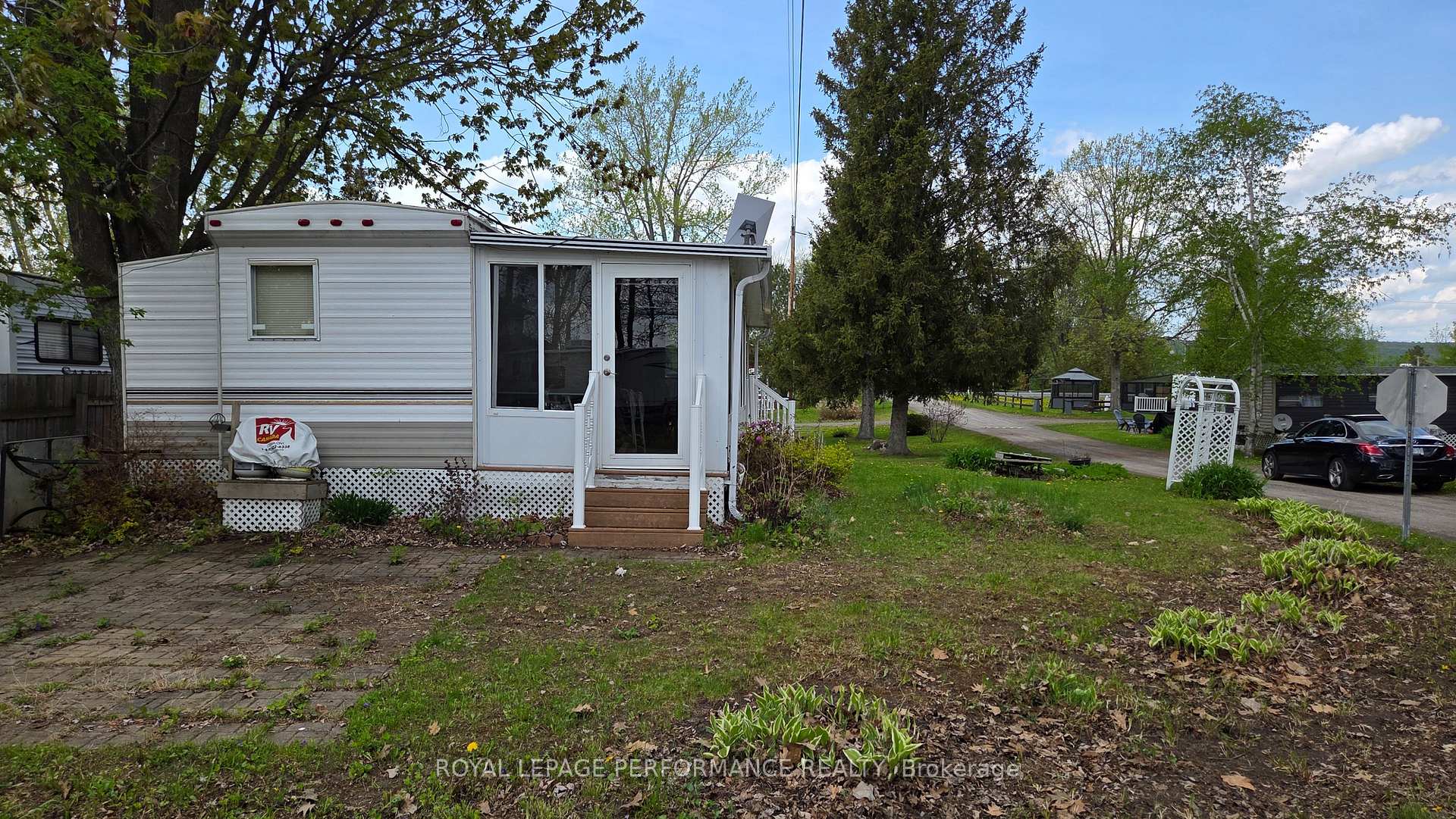 2775 Chartrand Road 80, Champlain — photo 3 of 5