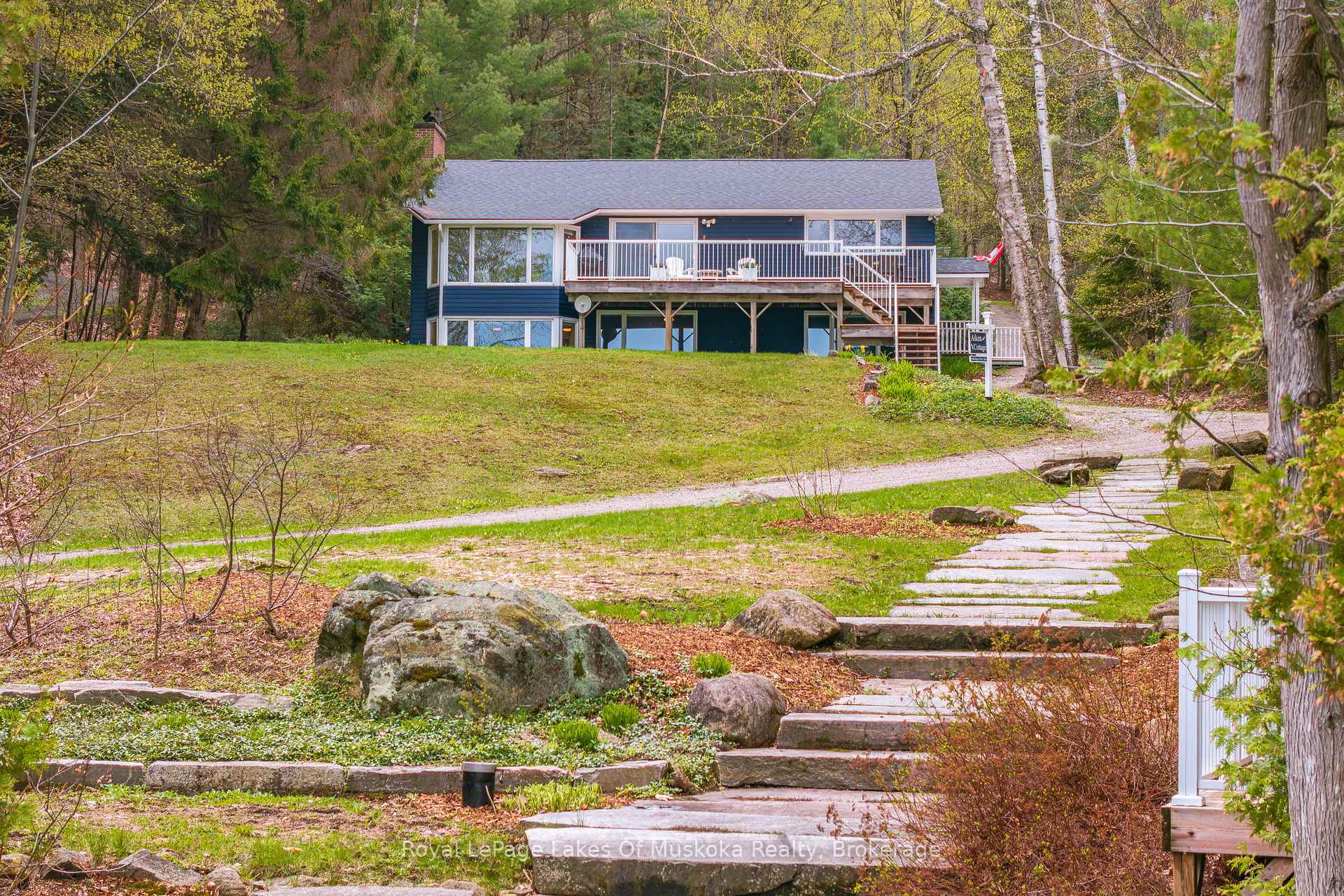 1044 Bigwin View Lane, Lake of Bays — photo 4 of 5