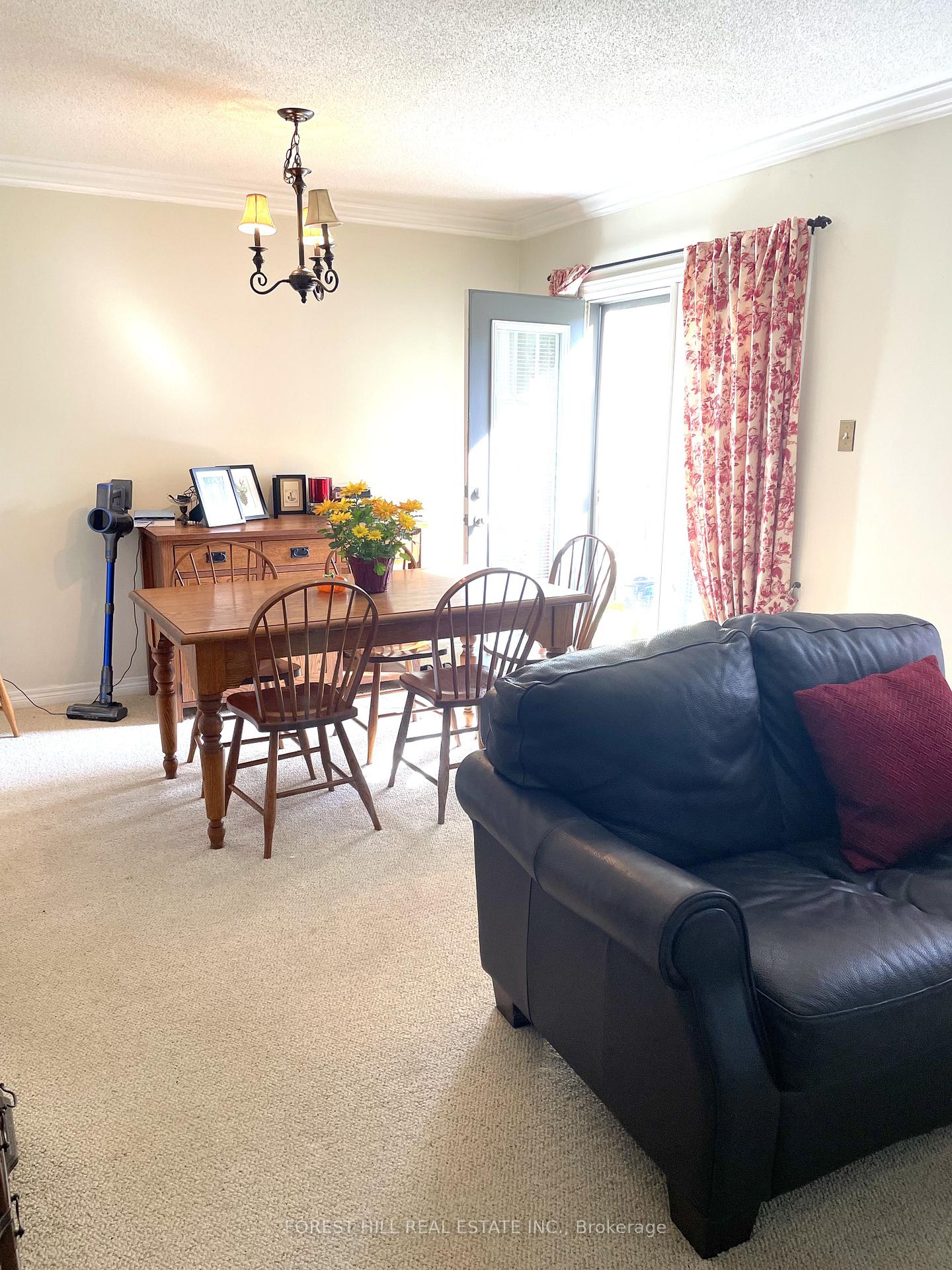 340 Ambleside Drive 21, London North — photo 4 of 5
