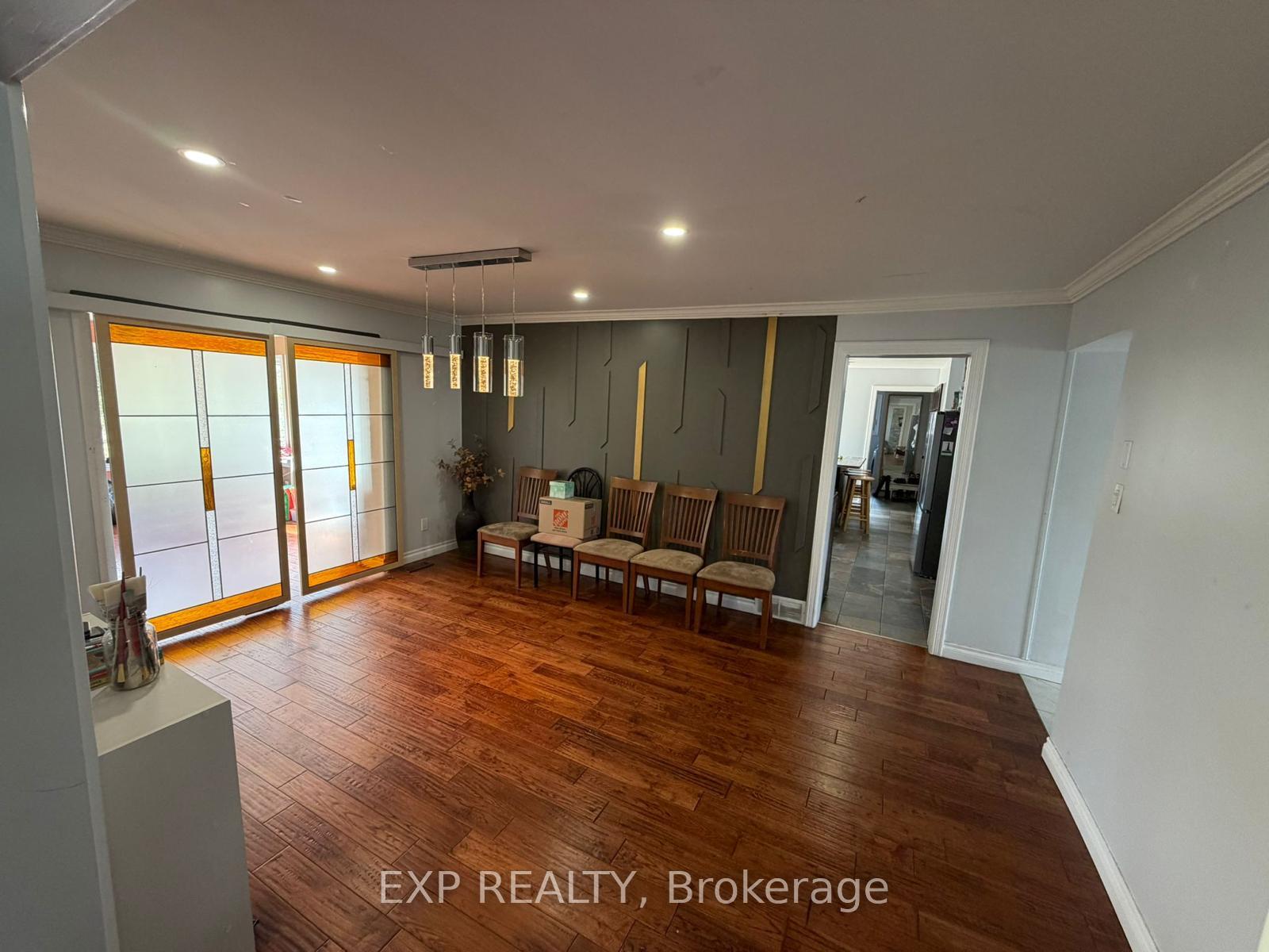 1061 Plante Drive, Hunt Club - Windsor Park Village and Area — photo 4 of 5