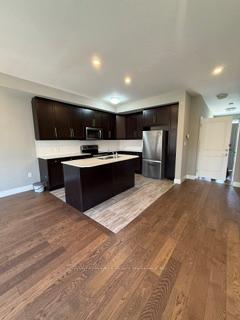 1960 Dalmagarry Road 95, London North — photo 2 of 5