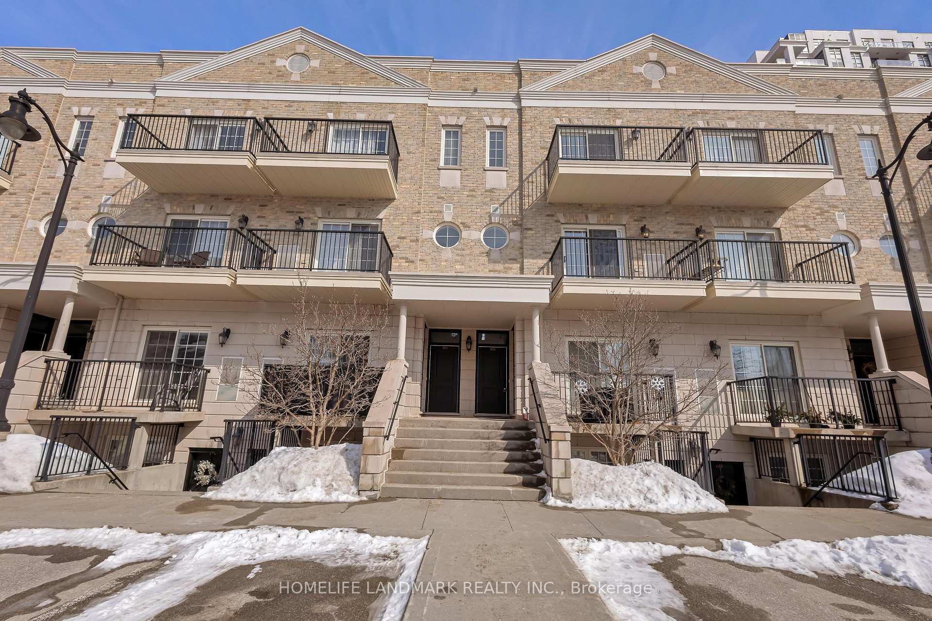 133 PARK Street 304, Waterloo — photo 4 of 5