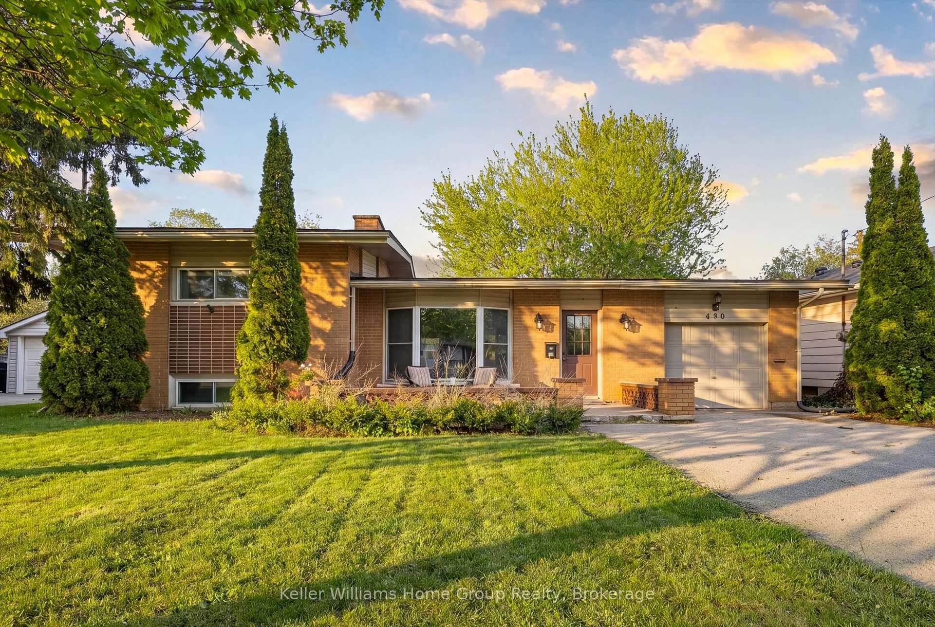 490 Garafraxa Street E, Centre Wellington, ON N1M 1E5 — Centre Wellington, Ontario