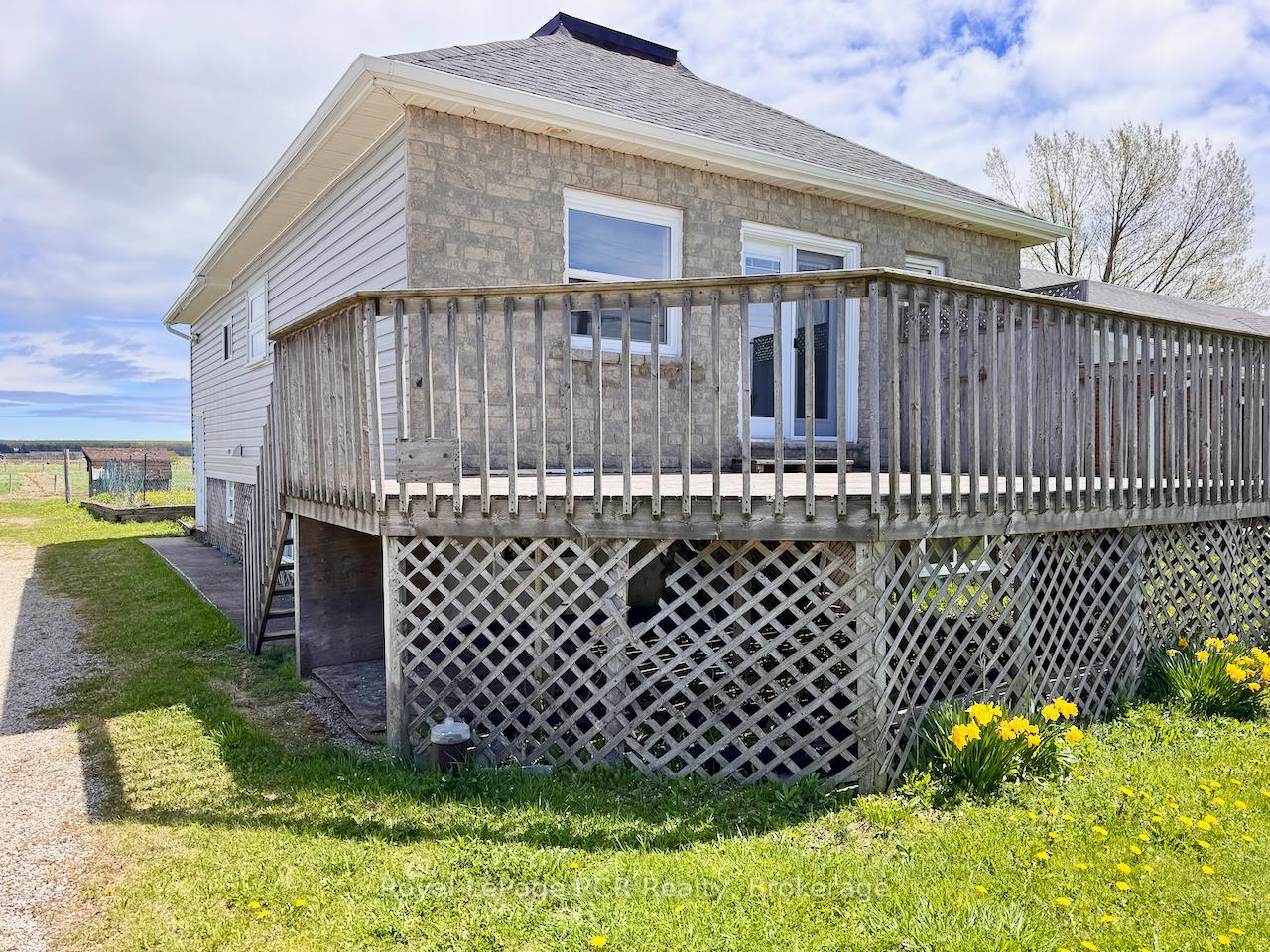 2854 6 Highway, Northern Bruce Peninsula — photo 3 of 5