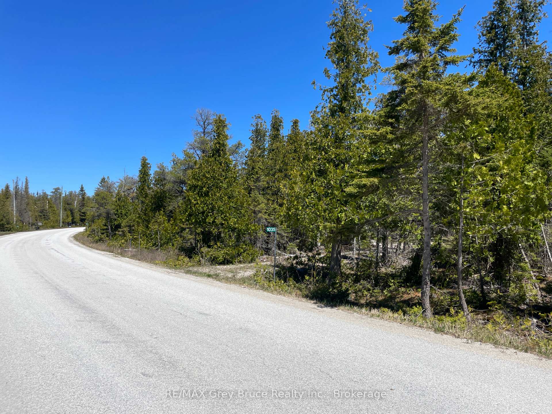 1035 DORCAS BAY Road, Northern Bruce Peninsula, ON N0H 2R0 — Northern Bruce Peninsula, Ontario