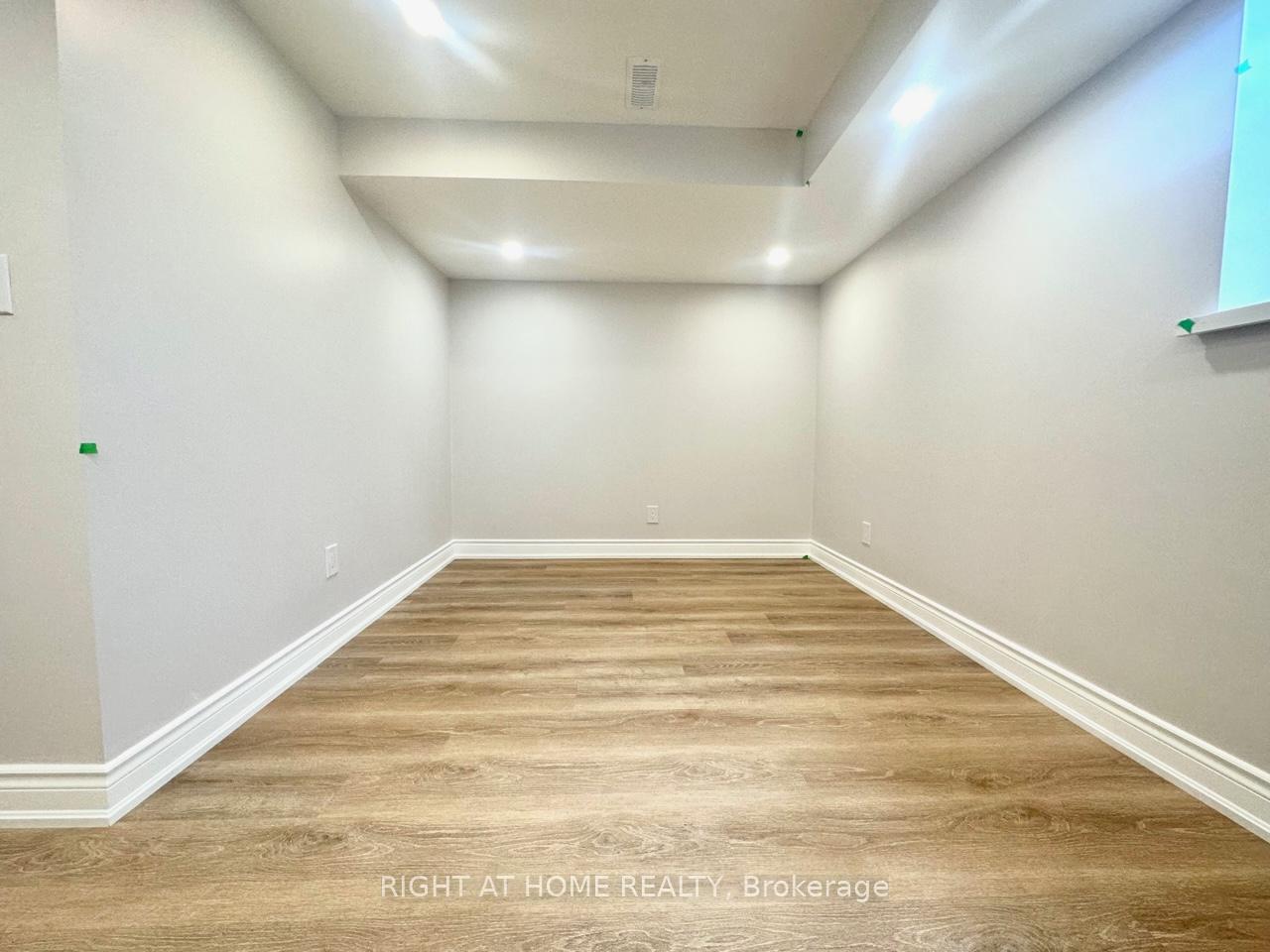 22 Gunn Avenue, Brantford — photo 4 of 5