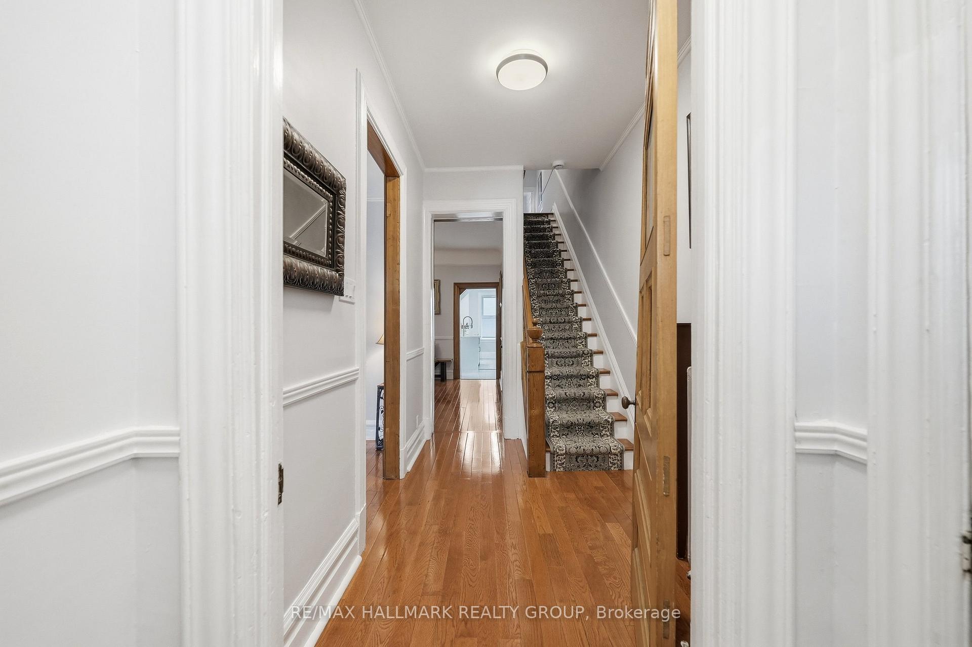 194 Cobourg Street, Lower Town - Sandy Hill — photo 3 of 5