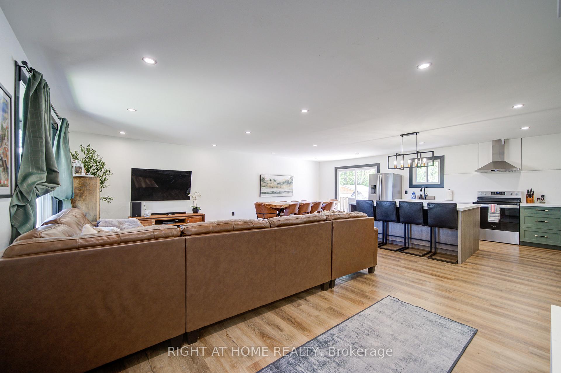 43 West Street, Kawartha Lakes — photo 4 of 5